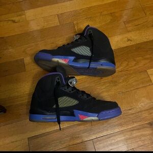 jordan 5 mens “raptor”
size 7y